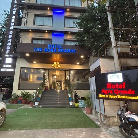 Hotel Agra Grande By Goyal Hoteliers Esterno foto