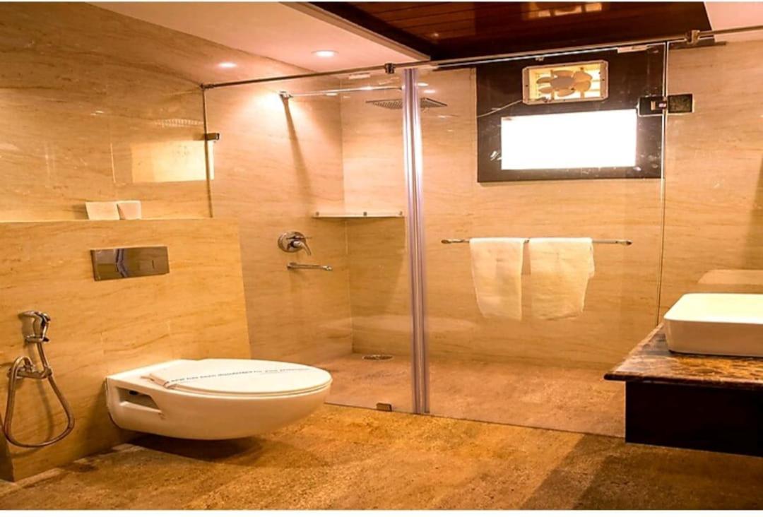 Hotel Agra Grande By Goyal Hoteliers Esterno foto