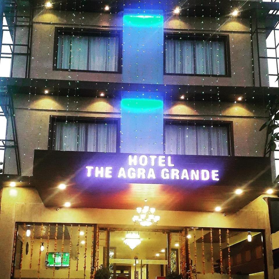 Hotel Agra Grande By Goyal Hoteliers Esterno foto